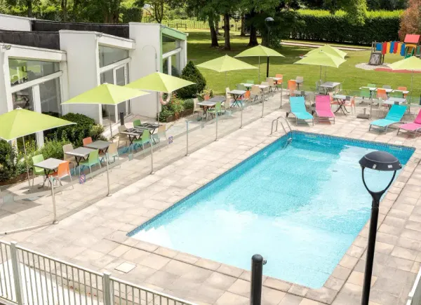Holiday Inn Lille Ouest Englos ****, Hôtel 4*, Englos, Hauts-de-France, France