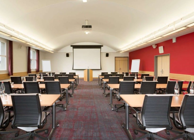 Mercure Chantilly ****, Hôtel 4*, Vineuil-Saint-Firmin, Hauts-de-France, France