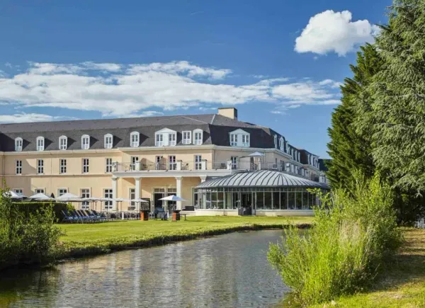 Mercure Chantilly ****, Hôtel 4*, Vineuil-saint-firmin, Hauts-de-France, France