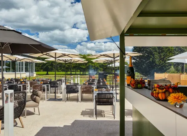 Mercure Chantilly ****, Hôtel 4*, Vineuil-saint-firmin, Hauts-de-France, France