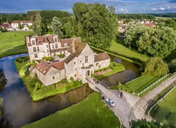 Château de Pontarmé, Château / Domaine, Pontarmé, Hauts-de-France, France
