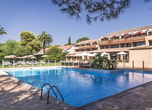 Golf Hôtel de Valescure & Spa Nuxe - Najeti, Hôtel 4*, Saint-Raphaël, Provence-Alpes-Côte d'Azur, France