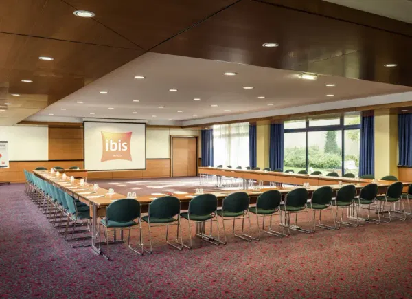 Ibis Paris 17 Clichy-Batignolles ***, Hôtel 3*, Paris, Île-de-France, France