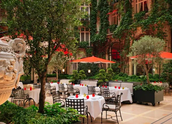 Hôtel Plaza Athénée Paris *****, Hôtel 5*, Paris, Île-de-France, France
