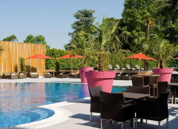 Hilton Evian-les-Bains****, Hôtel 4*, Evian-les-bains, Auvergne-Rhône-Alpes, France