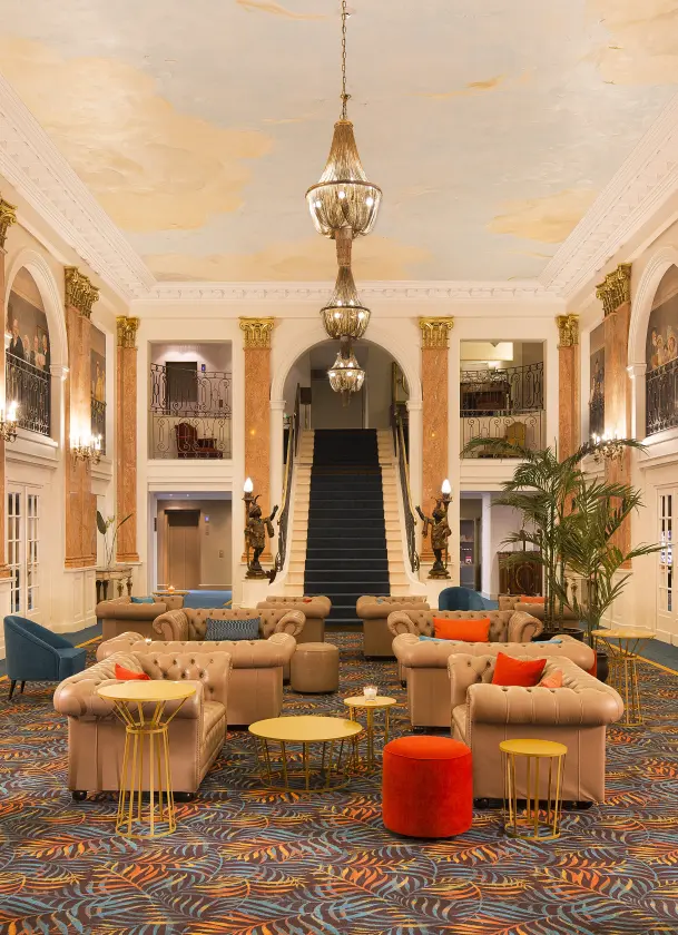 Oceania L'Univers Tours ****, Bar / Boite, France