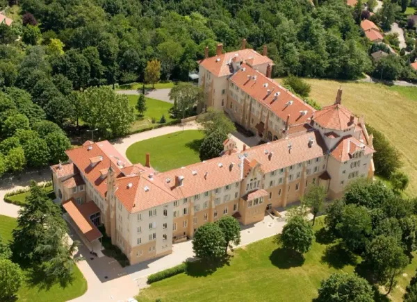 Domaine Lyon Saint Joseph ***, Centre de congrès, Sainte-foy-lès-lyon, Auvergne-Rhône-Alpes, France