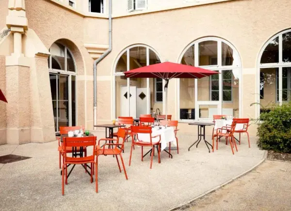 Domaine Lyon Saint Joseph ***, Centre de congrès, Sainte-foy-lès-lyon, Auvergne-Rhône-Alpes, France