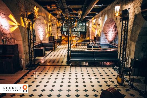 Faust, Bar / Boite, Paris, Île-de-France, France