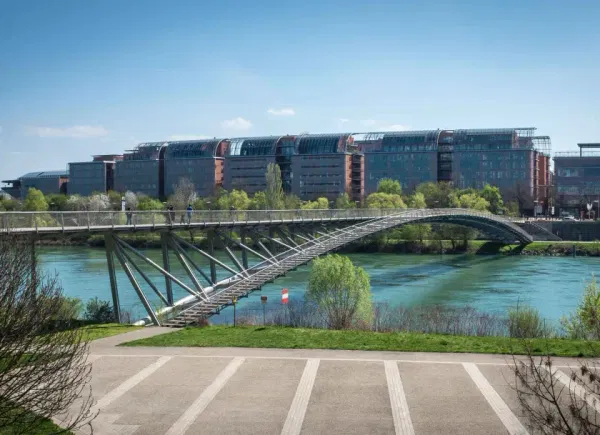 Hôtel Marriott Lyon Cité Internationale ****, Hôtel 4*, Lyon, Auvergne-Rhône-Alpes, France
