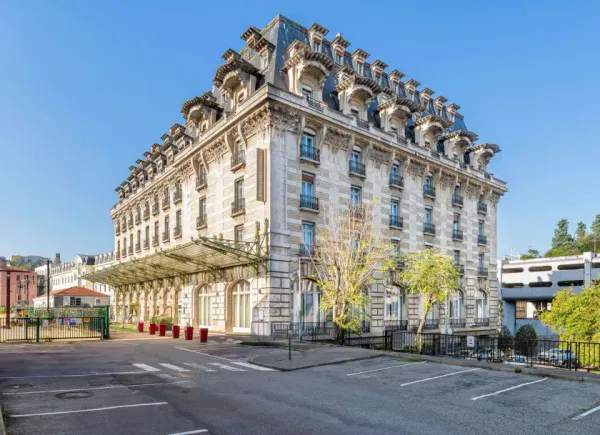 Mercure Lyon Centre Château Perrache ****, Hôtel 4*, Lyon, Auvergne-Rhône-Alpes, France