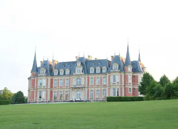 Campus Serge Kampf Les Fontaines, Restaurant, Gouvieux, Hauts-de-France, France