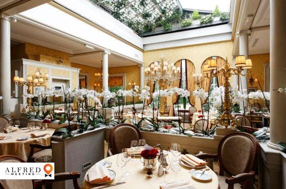 Restaurant Lasserre, Restaurant, Paris, Île-de-France, France