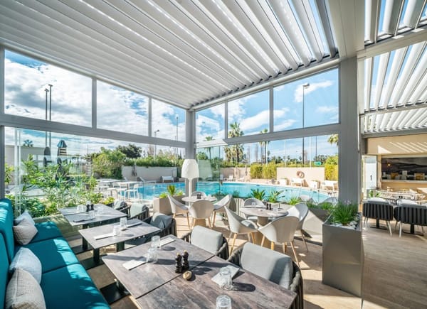 Hôtel Radisson Nice Aéroport ****, Hôtel 4*, France
