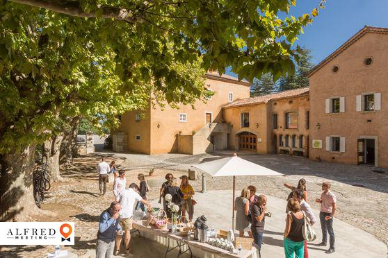 Le Rouret en Ardèche - Pierre & Vacances, Village Vacance, Grospierres, France