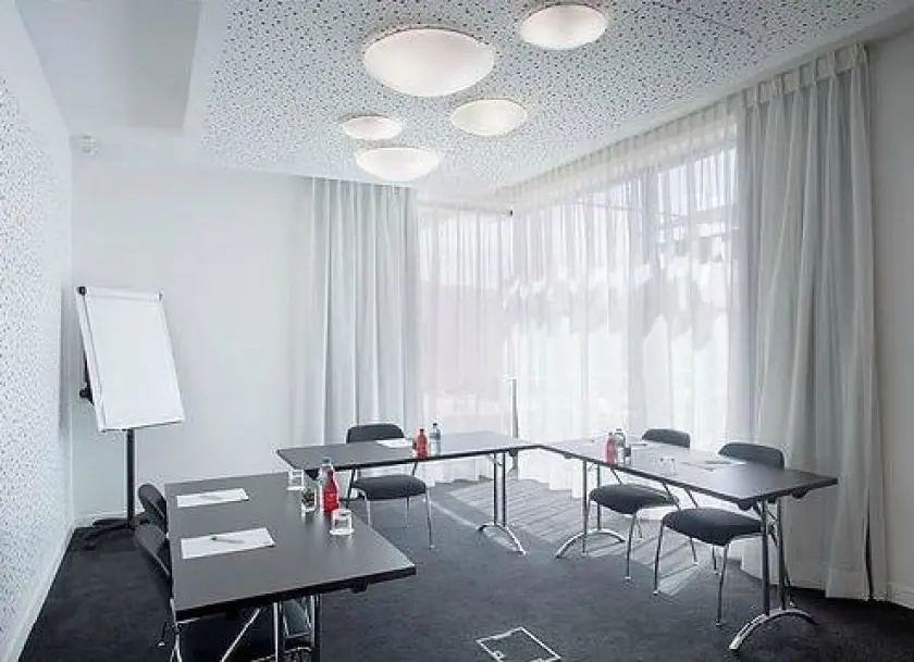 Holiday Inn Express Marseille St Charles ***, Hôtel 3*, Marseille, Provence-Alpes-Côte d'Azur, France