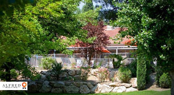 Novotel Aix-en-Provence Beaumanoir Les 3 Sautets ****, France