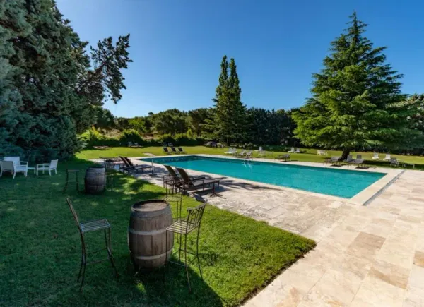 Domaine De Roquerousse, Restaurant, Salon-de-provence, Provence-Alpes-Côte d'Azur, France