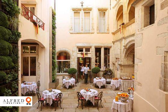 Le Cep Hôtel ****, Château / Domaine, Beaune, France