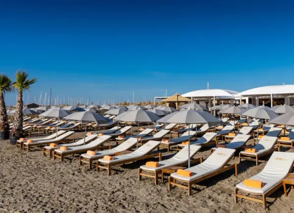 Hôtel les Bains de Camargue Thalazur ****, Hôtel 4*, Le-grau-du-roi, Occitanie, France