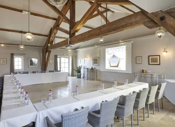 Domaine St Pierre de Serjac, Restaurant, Puissalicon, Occitanie, France