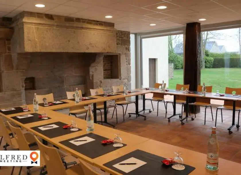 Hôtel Saint Aubert ***, Centre d'affaires, Le-Mont-Saint-Michel, France