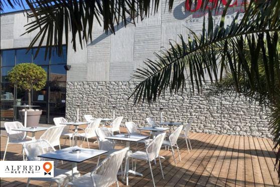 Oscar Les Puces, Restaurant, Villeurbanne, France