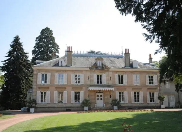 Château des Ravatys, Château / Domaine, Saint-Lager, Auvergne-Rhône-Alpes, France