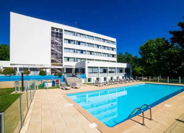 Hôtel Mercure Mâcon Bord de Saône ****, Hôtel 4*, Mâcon, Bourgogne-Franche-Comté, France