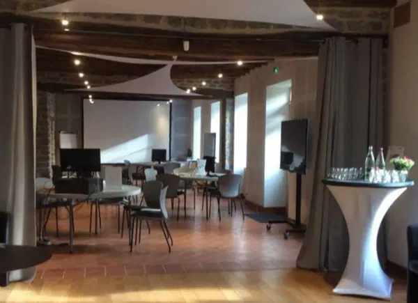 Domaine des Trois Lacs, Restaurant, Chérizet, Bourgogne-Franche-Comté, France