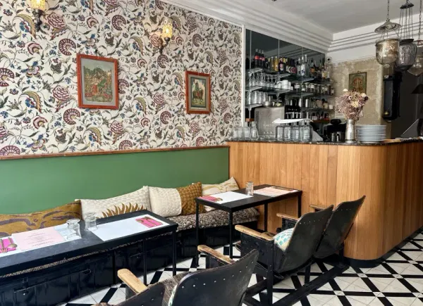 Desi Road, Restaurant, Paris, Île-de-France, France