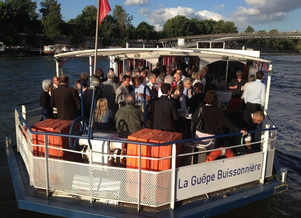 La Guêpe Buissonière, Bateau Naviguant, Paris, Île-de-France, France