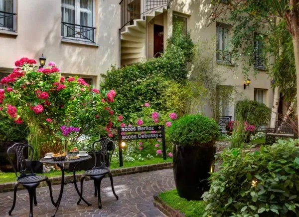 Le Patio Bastille ***, Hôtel 3*, Paris, Île-de-France, France