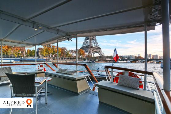 Happy Boat, Bateau Naviguant, Paris, Île-de-France, France