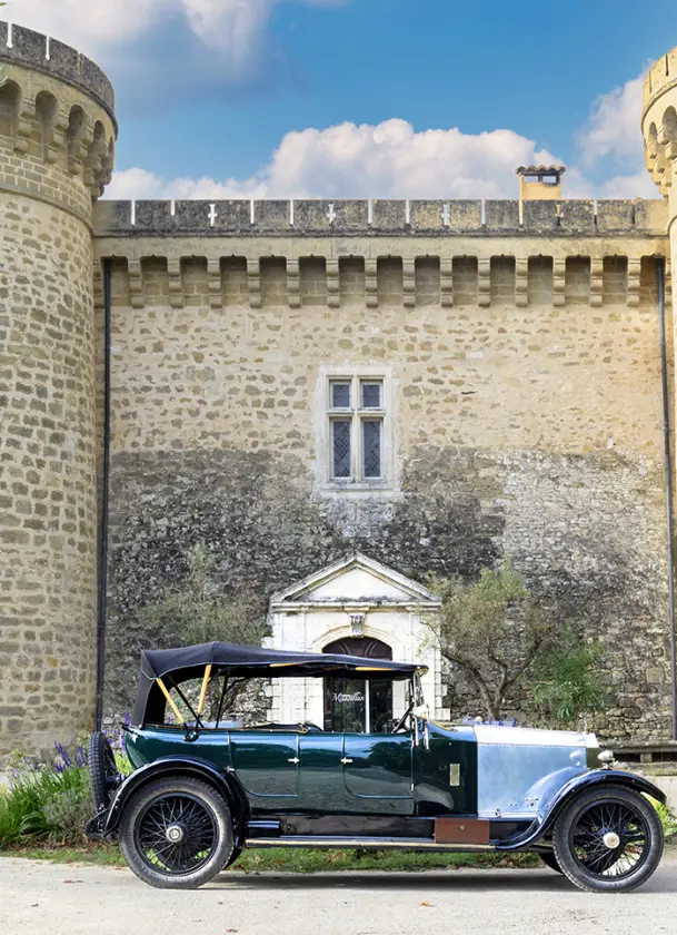 Château de Massillan **, Château / Domaine, Uchaux, France