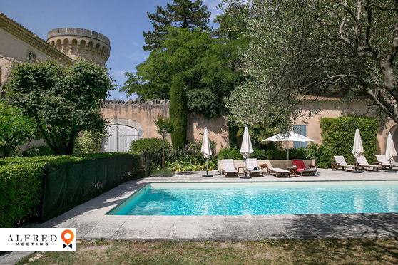 Château de Massillan **, Château / Domaine, Uchaux, France