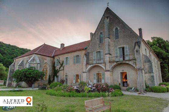 Abbaye de Reigny, Château / Domaine, Vermenton, France