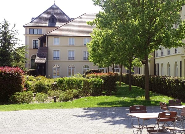 Campanile Val de France***, Hôtel 3*, Magny-le-Hongre, Île-de-France
