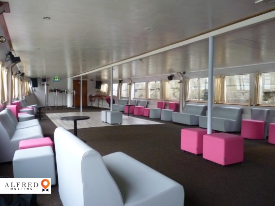 Péniche l'Evénement, Bateau Naviguant, Paris, Île-de-France, France