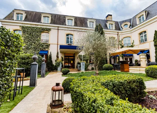 Hostellerie Cèdre Beaune, Hôtel 5*, Beaune, Bourgogne-Franche-Comté, France