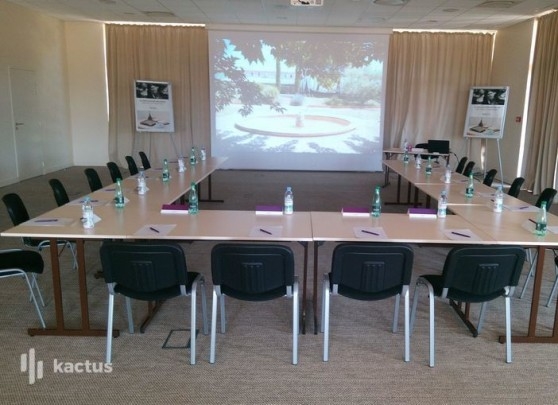 sdsfdgh, Espace Culturel / Artistique, dfghj, France