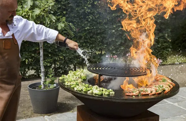 Photo d’un barbecue convivial en extérieur