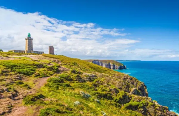 Photo de la Bretagne, région côtière et verdoyante